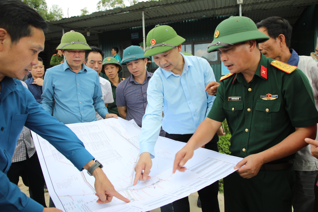 Ph&oacute; Chủ tịch UBND tỉnh Quảng Ninh kiểm tra tại dự &aacute;n n&acirc;ng cấp, mở rộng hồ chứa nước C22