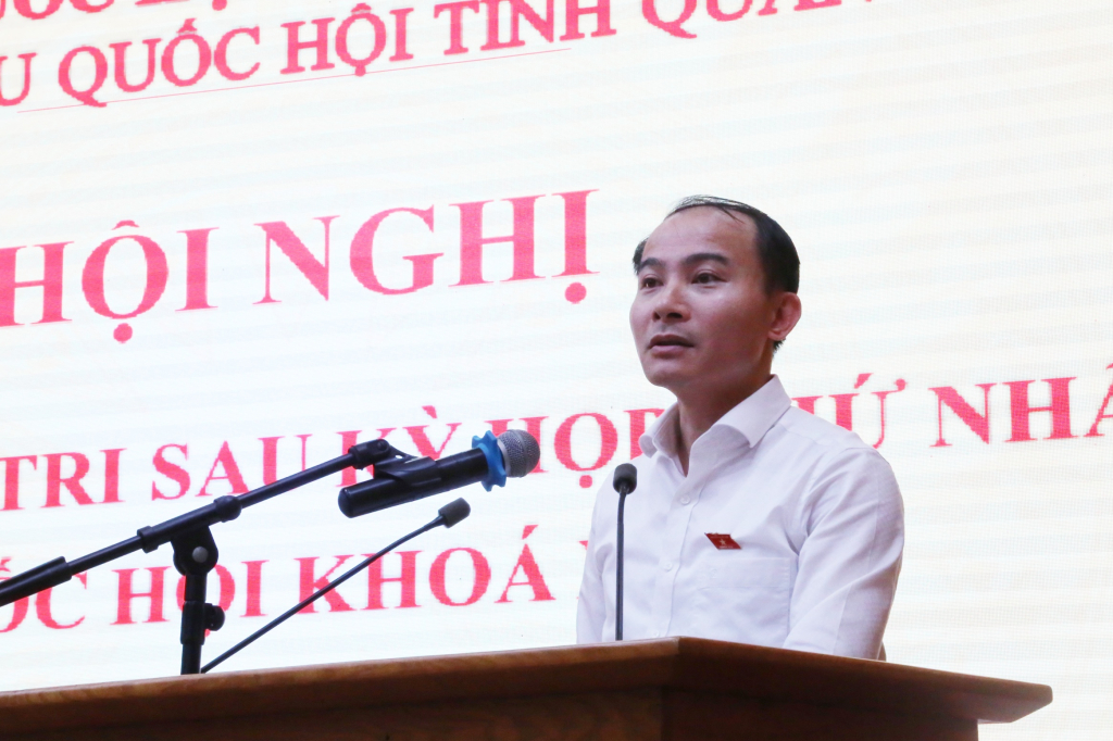 Đại biểu Vũ Ngọc L&acirc;m, Ph&oacute; Gi&aacute;m đốc Sở T&agrave;i ch&iacute;nh, ĐBQH tỉnh Quảng Ninh, th&ocirc;ng tin về kế hoạch t&agrave;i ch&iacute;nh quốc gia 5 năm giai đoạn 2026-2030