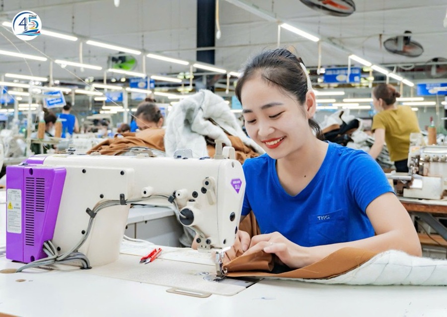 Cổ phiếu TNG được đ&aacute;nh gi&aacute; c&ograve;n nhiều dư địa tăng trưởng nhờ đơn h&agrave;ng duy tr&igrave; t&iacute;ch cực trong năm 2026.