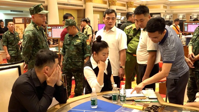 Triệt phá tụ điểm đánh bạc “núp bóng” khu vui chơi giải trí, thu giữ tang vật hơn 301 tỷ đồng
