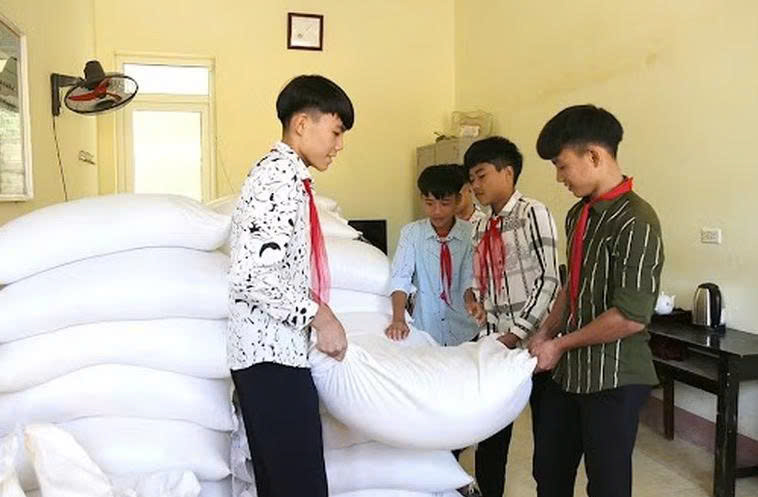 Phú Thọ cấp hơn 2.135 tấn gạo hỗ trợ học sinh vùng khó khăn