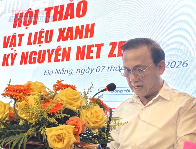 Nguyễn Cửu Loan - Phó Chủ tịch Hội Quy hoạch Phát triển Đô thị TP. Đà Nẵng phát biểu tại Hội thảo.