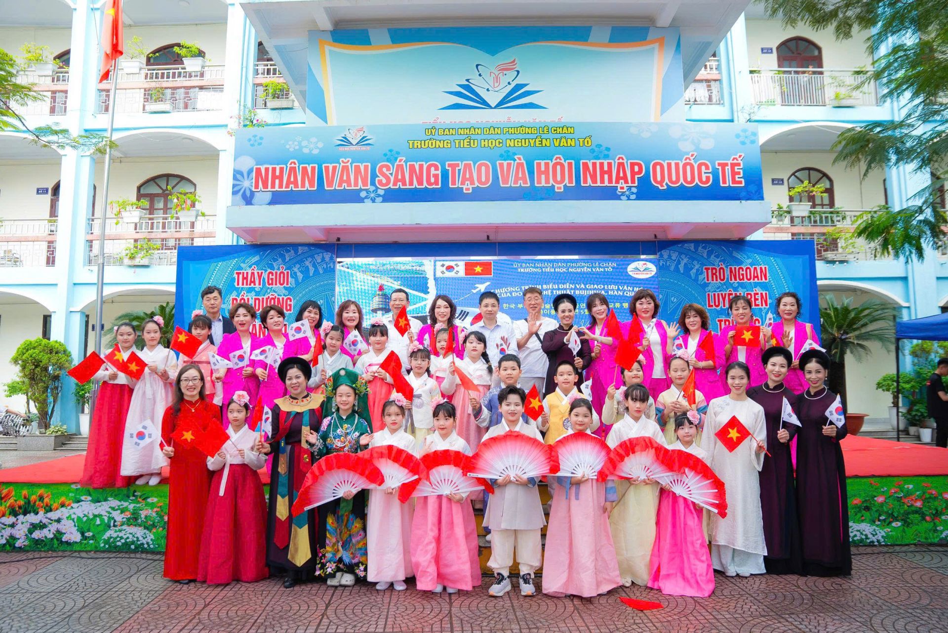 Hải Phòng: Giao lưu văn hóa Việt Nam - Hàn Quốc sôi nổi tại Trường Tiểu học Nguyễn Văn Tố