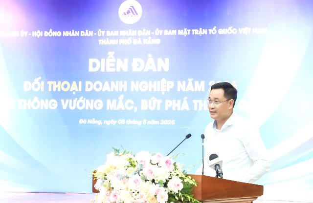 B&iacute; thư Th&agrave;nh ủy L&ecirc; Ngọc Quang ph&aacute;t biểu tại Diễn đ&agrave;n đối thoại doanh nghiệp năm 2026.