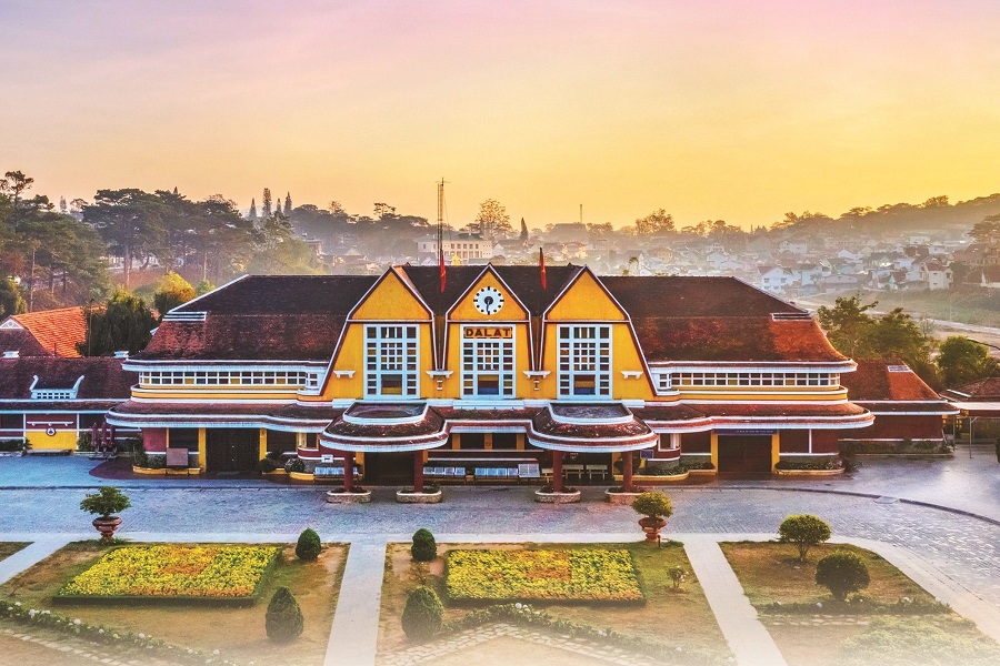 Ga Đà Lạt “kết nghĩa” cùng ga Deauville - Trouville: Nối nhịp di sản đường sắt Việt - Pháp