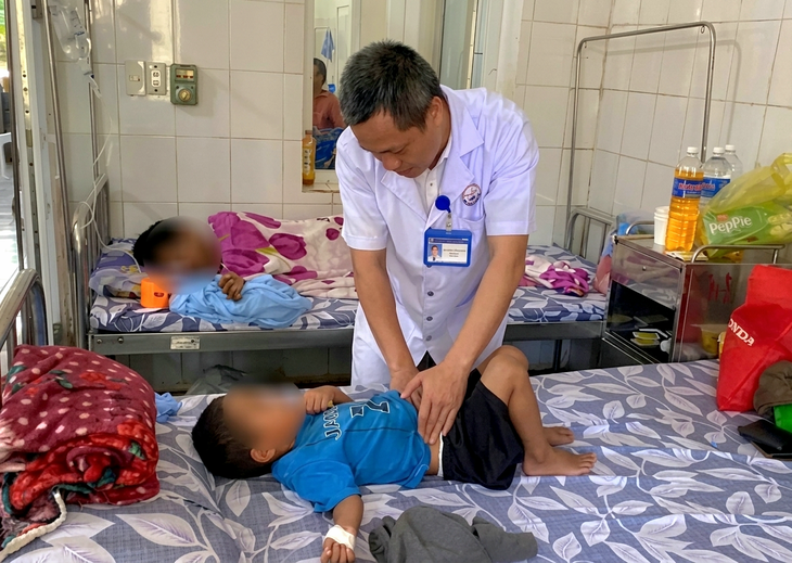Quảng Trị: Xác định nguyên nhân sinh hóa trong vụ nghi ngộ độc thực phẩm tại xã Tân Lập