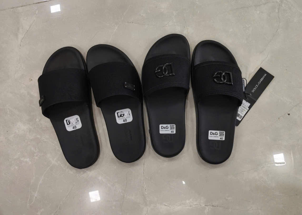 Một số sản phẩm mang dấu hiệu giả mạo nh&atilde;n hiệu bị lực lượng chức năng tạm giữ.