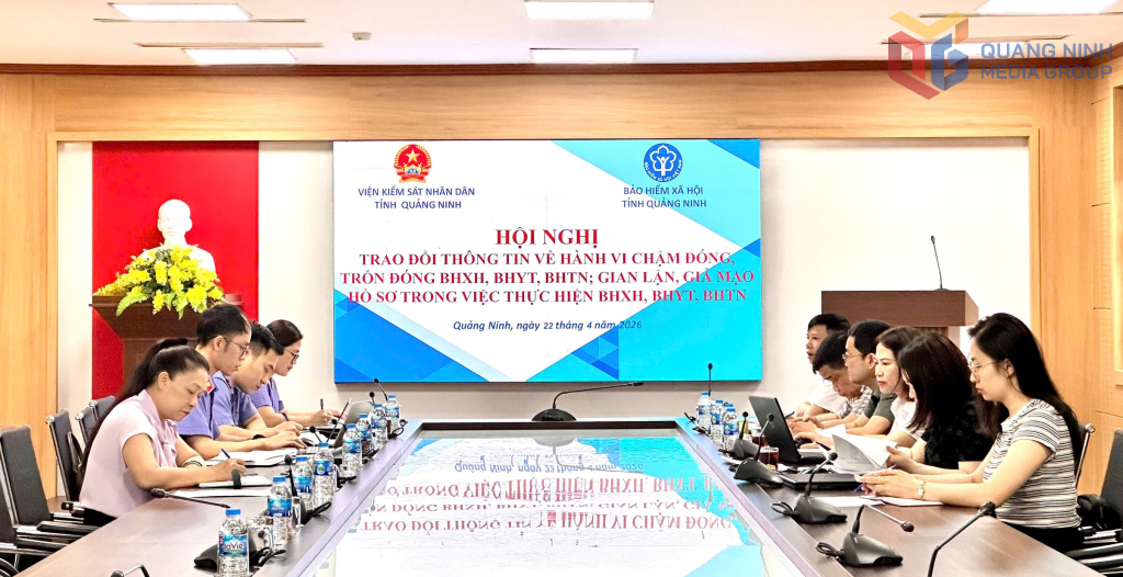 BHXH tỉnh Quảng Ninh và Viện KSND tỉnh trao đổi thông tin về hành vi chậm đóng, trốn đóng BHXH, BHYT, BHTN; gian lận, giả mạo hồ sơ trong việc thực hiện BHXH, BHYT, BHTN, tháng 4/2026 BHXH tỉnh Quảng Ninh và Viện KSND tỉnh trao đổi thông tin về hành vi chậm đóng, trốn đóng BHXH, BHYT, BHTN; gian lận, giả mạo hồ sơ trong việc thực hiện BHXH, BHYT, BHTN, tháng 4/2026