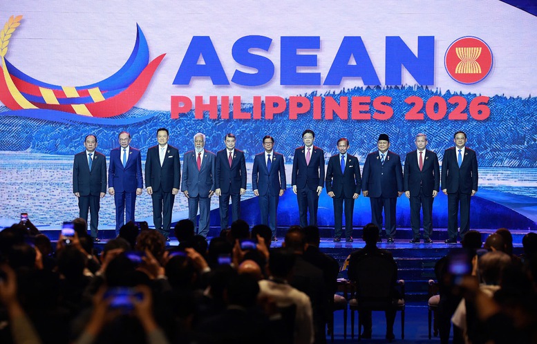 Thủ tướng Ch&iacute;nh phủ L&ecirc; Minh Hưng v&agrave; Trưởng đo&agrave;n c&aacute;c nước ASEAN tham dự phi&ecirc;n khai mạc Hội nghị Cấp cao ASEAN lần thứ 48 - Ảnh: VGP/Nhật Bắc