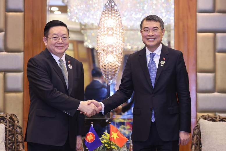 Thủ tướng Ch&iacute;nh phủ L&ecirc; Minh Hưng tiếp Tổng Thư k&yacute; ASEAN Kao Kim Hourn - Ảnh: VGP/Nhật Bắc