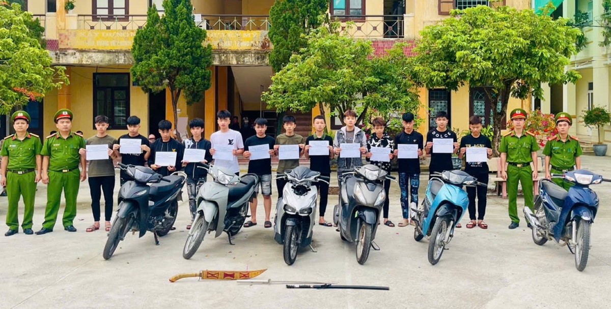 Ninh Bình: Khởi tố nhóm thanh, thiếu niên về hành vi “Gây rối trật tự công cộng”