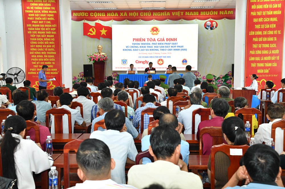 Quang cảnh &ldquo;Phi&ecirc;n t&ograve;a giả định&rdquo;