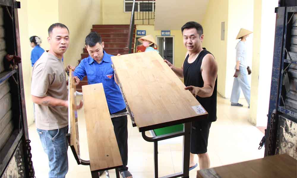 Các lực lượng chung tay di chuyển. Các lực lượng chung tay di chuyển.
