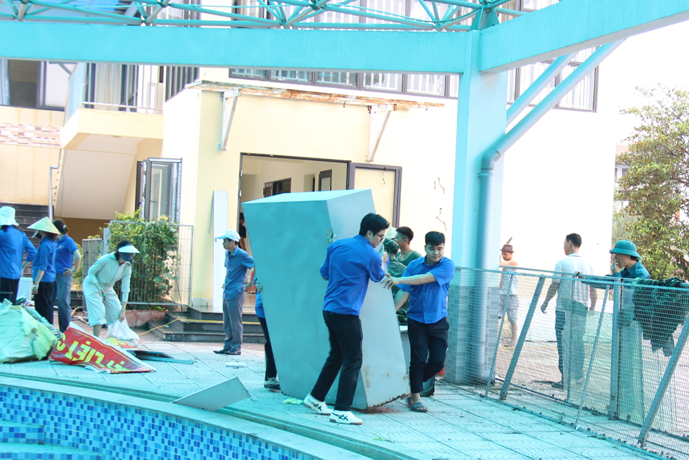 Bắc Ninh: Huy động lực lượng di chuyển thiết bị trường học đến nơi học tạm phục vụ dự án sân bay Gia Bình