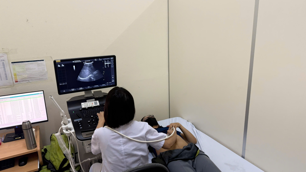 Khám sức khoẻ miễn phí cho người lao động tại 15 doanh nghiệp trên địa bàn phường Việt Hưng