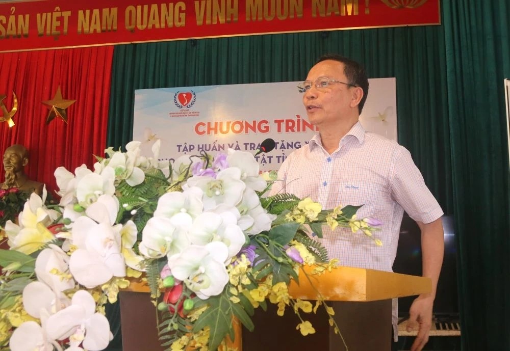 Đại diện l&atilde;nh đạo Hội Bảo trợ Người khuyết tật, trẻ mồ c&ocirc;i v&agrave; bảo vệ quyền trẻ em Thanh H&oacute;a ph&aacute;t biểu tại hội nghị.