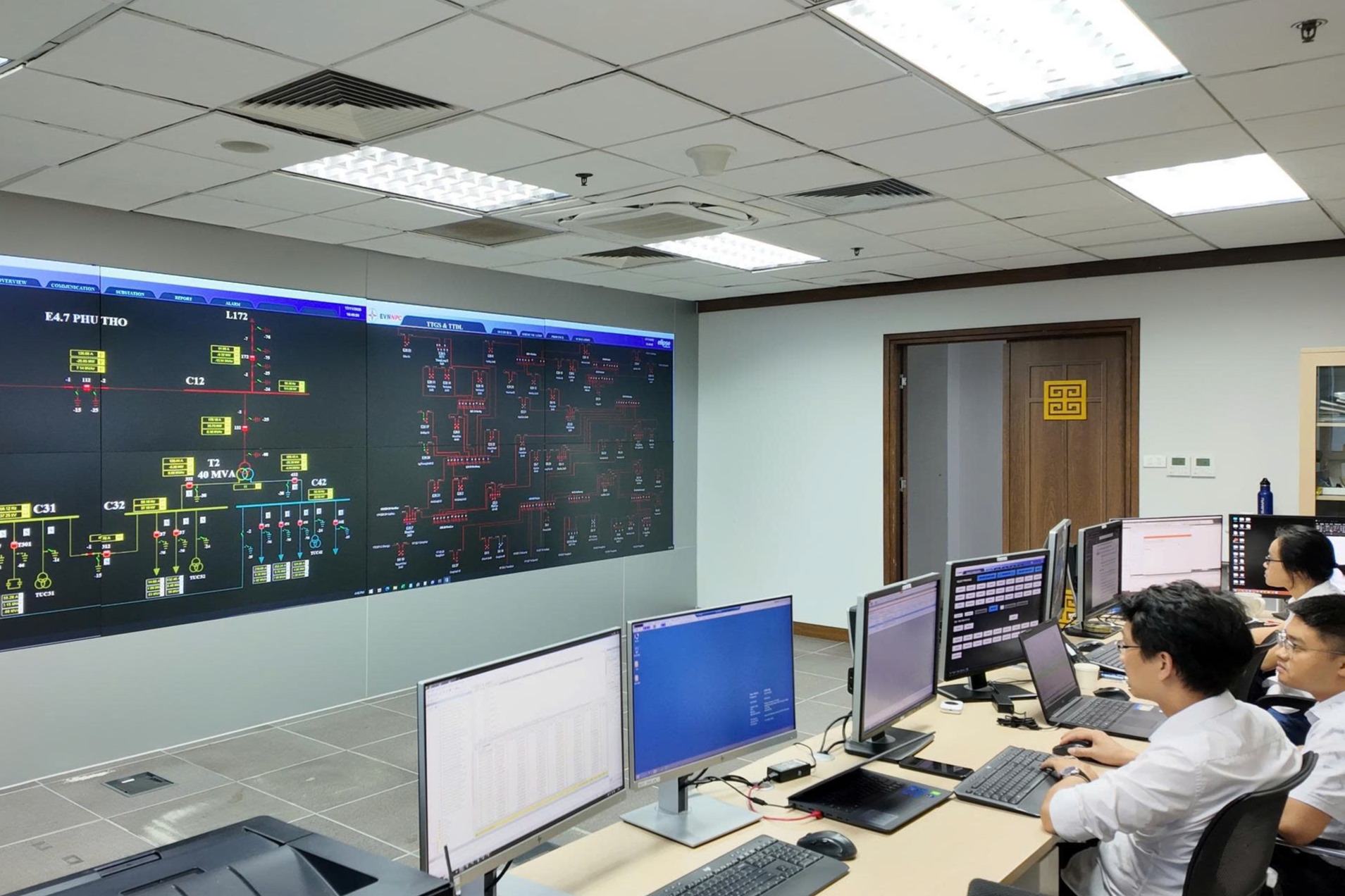 NPCETC xây dựng và hỗ trợ vận hành Trung tâm Giám sát và thu thập dữ liệu EVNNPC NPCETC xây dựng và hỗ trợ vận hành Trung tâm Giám sát và thu thập dữ liệu EVNNPC