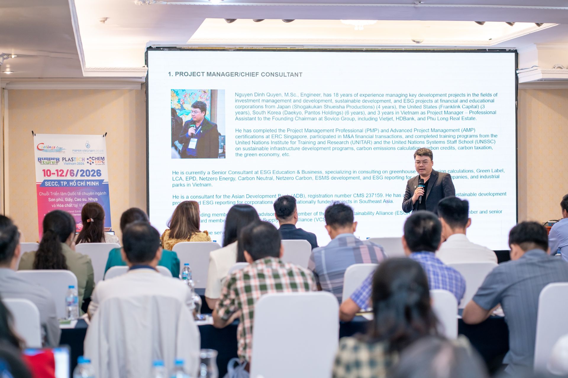 &ocirc;ng Nguyễn Đ&igrave;nh Quyền &ndash; chuy&ecirc;n gia tư vấn ESG, LCA, EPD, Carbon Neutral v&agrave; Net Zero đưa ra c&aacute;c giải ph&aacute;p c&ocirc;ng nghệ, t&agrave;i ch&iacute;nh cũng như lộ tr&igrave;nh trung h&ograve;a carbon ph&ugrave; hợp với c&aacute;c nh&agrave; m&aacute;y, tập đo&agrave;n sản xuất trong nước.