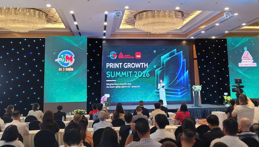 Sự kiện có sự góp mặt của nhiều tổng biên tập, phó tổng biên tập các báo, tạp chí cùng đại diện nhiều doanh nghiệp, chuyên gia và phóng viên các cơ quan báo chí. Sự kiện có sự góp mặt của nhiều tổng biên tập, phó tổng biên tập các báo, tạp chí cùng đại diện nhiều doanh nghiệp, chuyên gia và phóng viên các cơ quan báo chí.