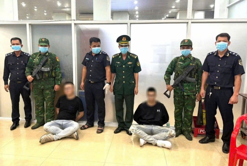 C&aacute;c lực lượng chức năng tại cửa khẩu quốc tế Mộc B&agrave;i đ&atilde; ph&aacute;t hiện bắt quả tang c&aacute;c đối tượng vận chuyển tr&aacute;i ph&eacute;p chất ma t&uacute;y