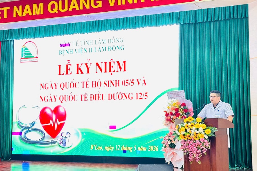 Ông Lê Văn Tiến - Bí thư đảng ủy – Giám đốc Bệnh viện phát biểu tại buổi lễ. Ông Lê Văn Tiến - Bí thư đảng ủy – Giám đốc Bệnh viện phát biểu tại buổi lễ.