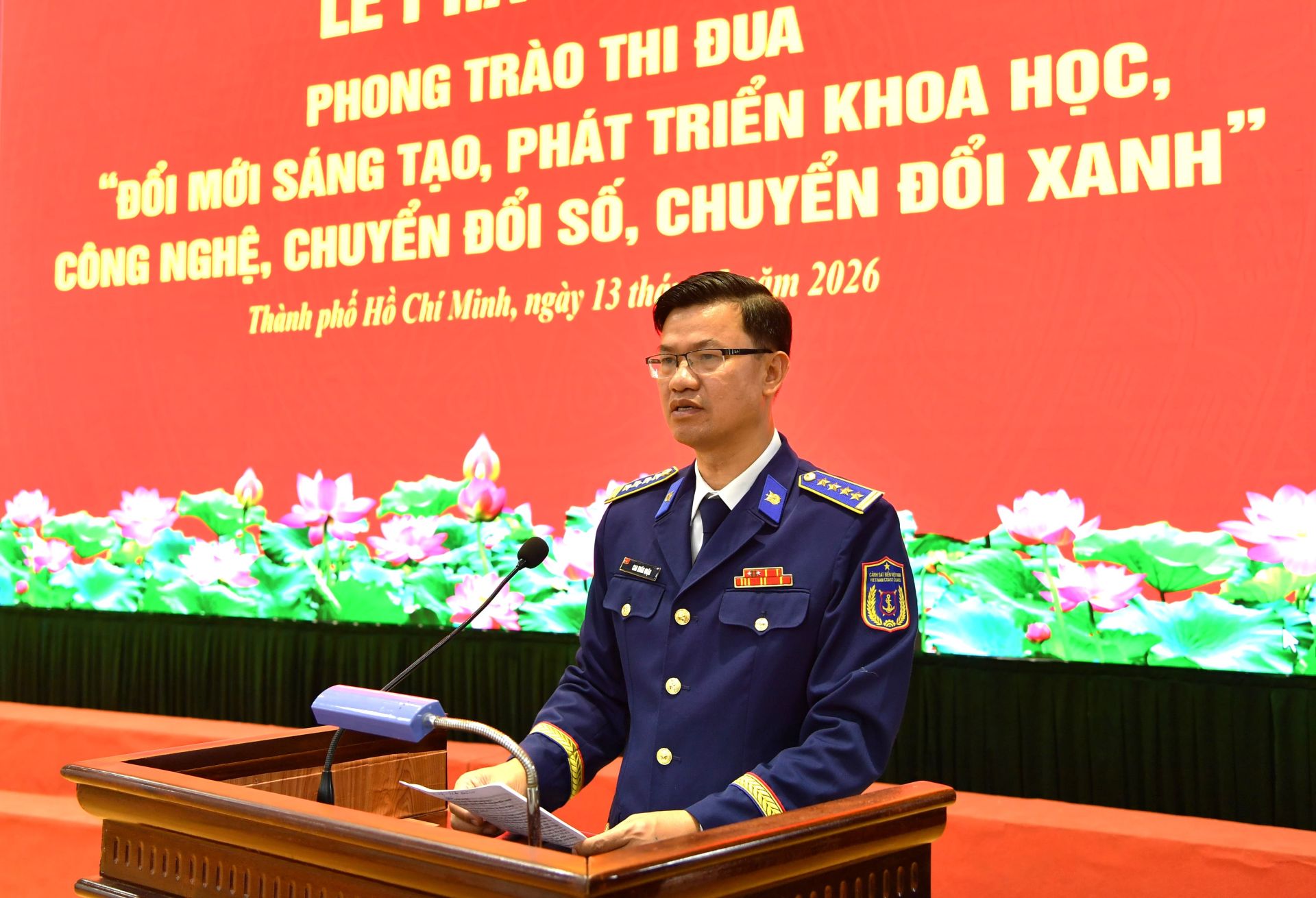 Đại t&aacute; Cao Xu&acirc;n Quận - Ph&oacute; Ch&iacute;nh ủy, Ph&oacute; Chủ tịch thường trực HĐTĐKT Bộ Tư lệnh V&ugrave;ng ph&aacute;t biểu tại lễ ph&aacute;t động