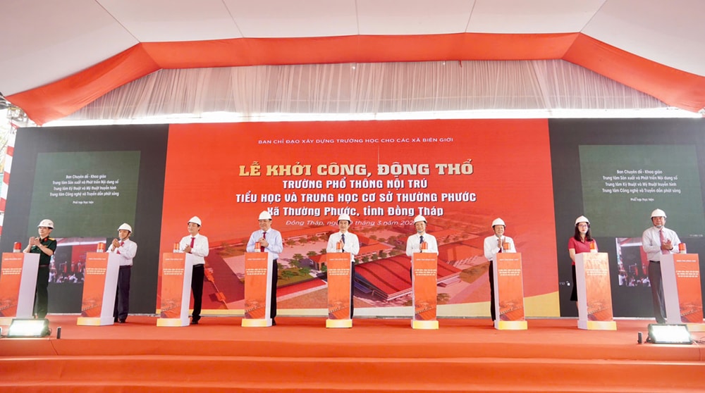Ngày 19/3/2026, tỉnh Đồng Tháp cũng đã tổ chức khởi công xây dựng 4 trường phổ thông nội trú liên cấp tại khu vực biên giới Ngày 19/3/2026, tỉnh Đồng Tháp cũng đã tổ chức khởi công xây dựng 4 trường phổ thông nội trú liên cấp tại khu vực biên giới