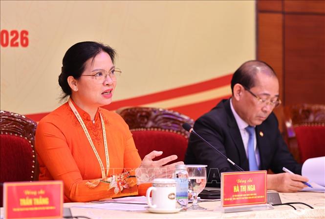 Đồng ch&iacute; H&agrave; Thị Nga, Ủy vi&ecirc;n Trung ương Đảng, Ph&oacute; Chủ tịch - Tổng Thư k&yacute; UBTƯ MTTQ Việt Nam trả lời c&aacute;c c&acirc;u hỏi của ph&oacute;ng vi&ecirc;n. Ảnh: Minh Đức/TTXVN