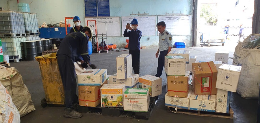 Tây Ninh: Buôn lậu xăng dầu, thuốc lá ngoại qua biên giới diễn biến phức tạp