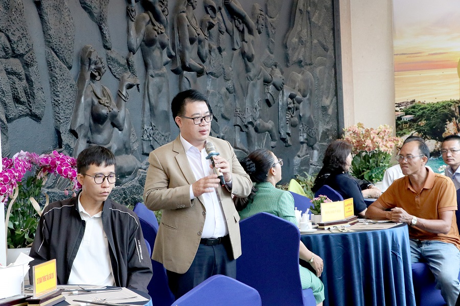 Tỉnh ủy viên, Phó Chủ tịch UBND tỉnh Nguyễn Ngọc Phúc phát biểu tại chương trình Tỉnh ủy viên, Phó Chủ tịch UBND tỉnh Nguyễn Ngọc Phúc phát biểu tại chương trình