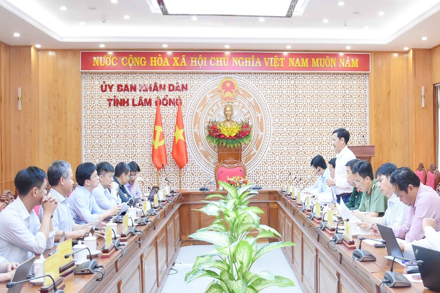 Lâm Đồng tạo “đòn bẩy xanh”: EVNGENCO1 đề xuất đầu tư 4 dự án điện mặt trời nổi gần 5.900 tỷ đồng