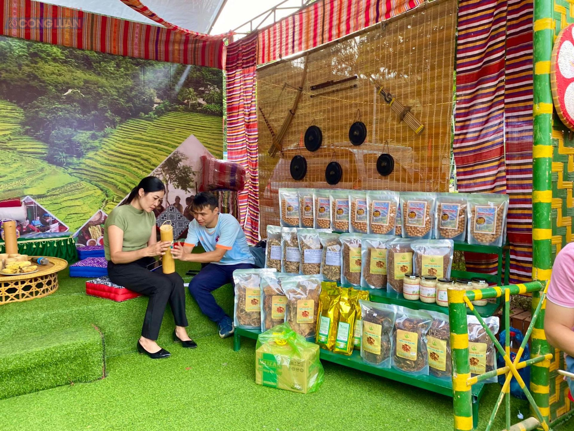 Nhiều chủ thể OCOP đã nhanh chóng điều chỉnh mẫu mã, bao bì và chiến lược kinh doanh phù hợp với thị hiếu thị trường. Ảnh minh hoạ Nhiều chủ thể OCOP đã nhanh chóng điều chỉnh mẫu mã, bao bì và chiến lược kinh doanh phù hợp với thị hiếu thị trường. Ảnh minh hoạ