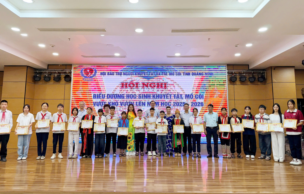 Quảng Ninh: Biểu dương học sinh khuyết tật, mồ côi tiêu biểu vượt khó vươn lên