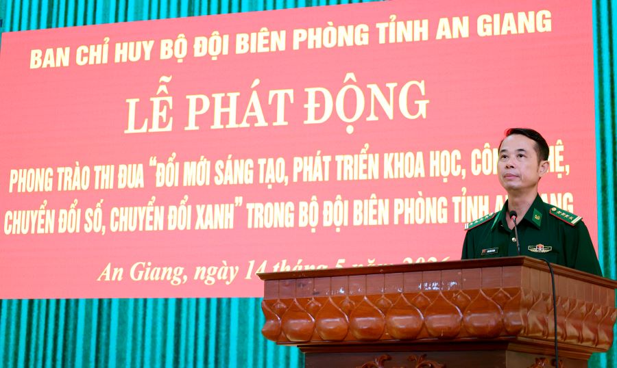 Đại t&aacute; Do&atilde;n Đ&igrave;nh Tr&aacute;nh, Ph&oacute; Ch&iacute;nh ủy Ban Chỉ huy Bộ đội Bi&ecirc;n ph&ograve;ng tỉnh ph&aacute;t động thi đua đến to&agrave;n thể c&aacute;n bộ, chiến sĩ đơn vị