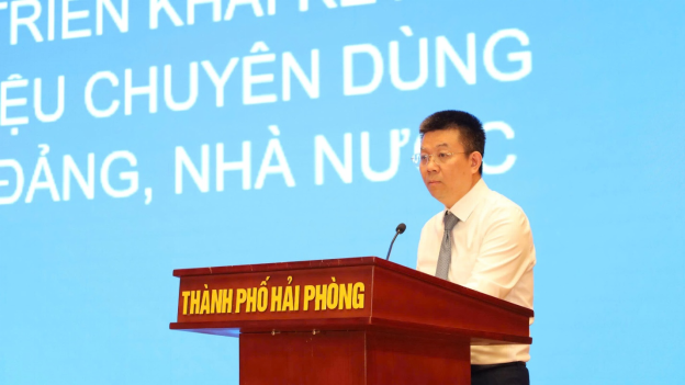 Cục trưởng Cục Bưu điện Trung ương Nguyễn Hồng Thắng ph&aacute;t biểu khai mạc Hội nghị.