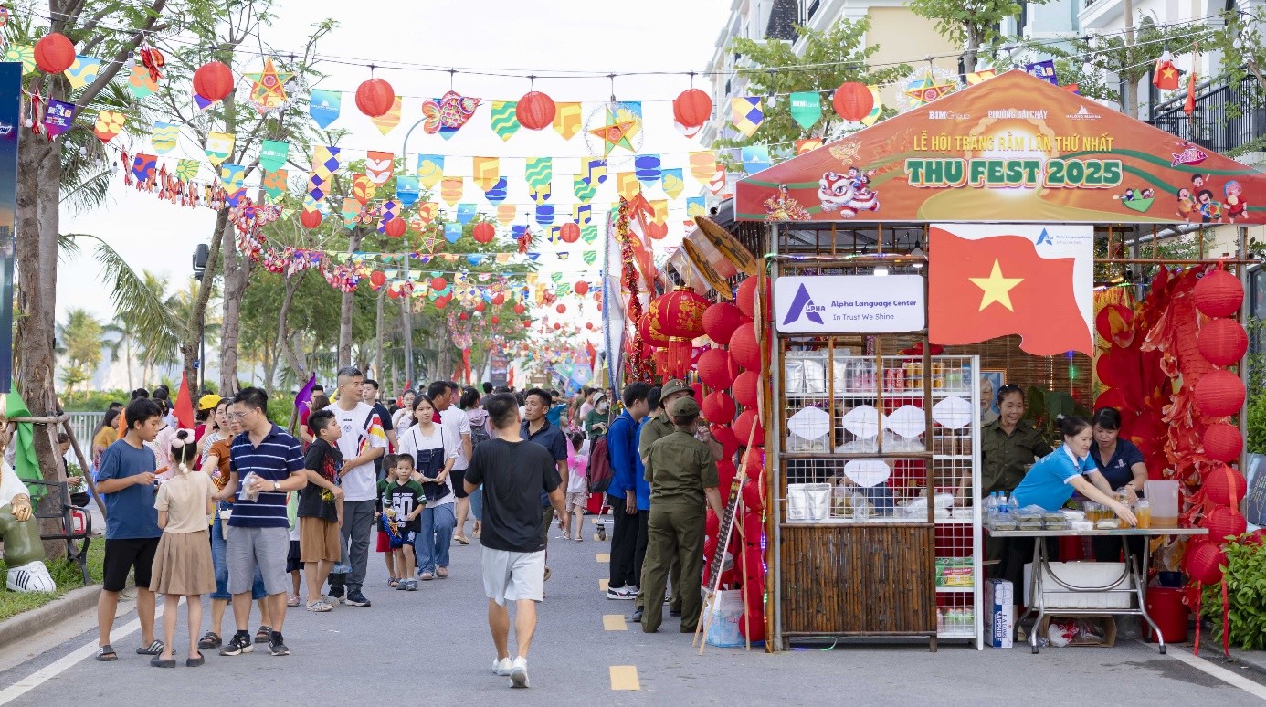 Hoạt động cộng đồng, sự kiện điểm nhấn tổ chức thường xuy&ecirc;n tại Halong Marina, thu h&uacute;t cư d&acirc;n v&agrave; du kh&aacute;ch