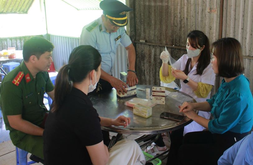 Cao Bằng: Siết chặt quản lý, kiên quyết xử lý vi phạm an toàn thực phẩm trong Tháng hành động