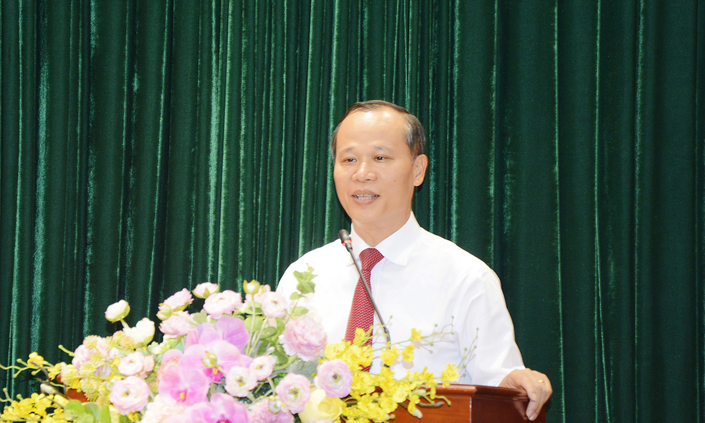 Đồng ch&iacute; Mai Sơn ph&aacute;t biểu giao nhiệm vụ cho c&aacute;c đồng ch&iacute; vừa được điều động, bổ nhiệm.