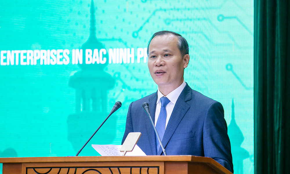 Ph&oacute; Chủ tịch Thường trực UBND tỉnh Mai Sơn ph&aacute;t biểu tại hội thảo.