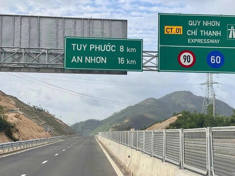 Dồn lực hoàn thành cao tốc Quy Nhơn-Chí Thạnh trước 19/5
