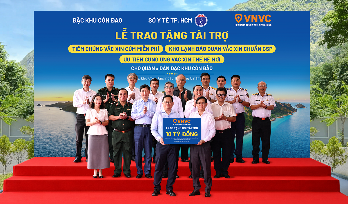 VNVC trao gói tài trợ hơn 10 tỷ đồng, miễn phí vắc xin cúm 3 năm và tặng kho bảo quản vắc xin hiện đại cho Côn Đảo