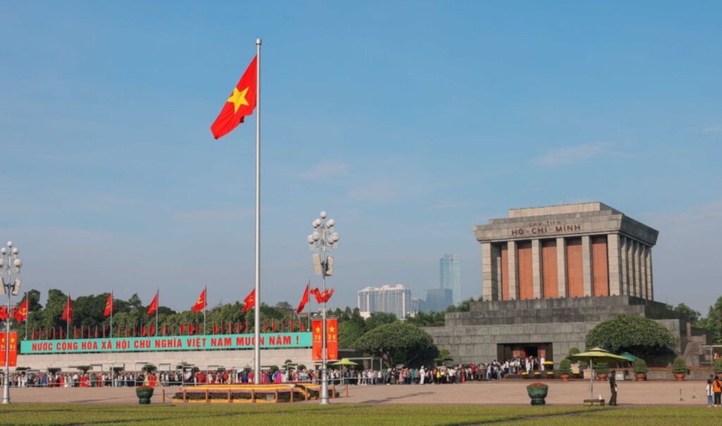 136 năm Ngày sinh Chủ tịch Hồ Chí Minh: Phụng sự Tổ quốc, nhân dân từ những việc làm bình dị