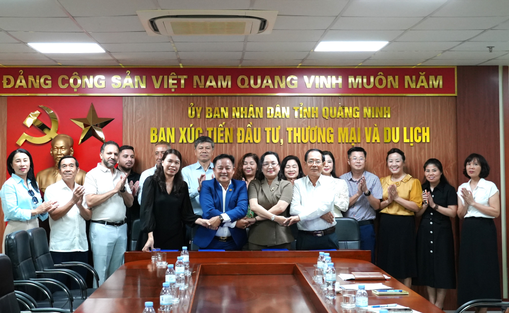 Ban X&uacute;c tiến Đầu tư, Thương mại v&agrave; Du lịch c&ugrave;ng Hiệp hội Du lịch tỉnh Quảng Ninh k&yacute; kết chương tr&igrave;nh hợp t&aacute;c th&uacute;c đẩy thị trường du lịch Nga, c&aacute;c nước CIS với Hiệp hội Du lịch tỉnh Kh&aacute;nh H&ograve;a v&agrave; C&ocirc;ng ty Lữ h&agrave;nh quốc tế Anex