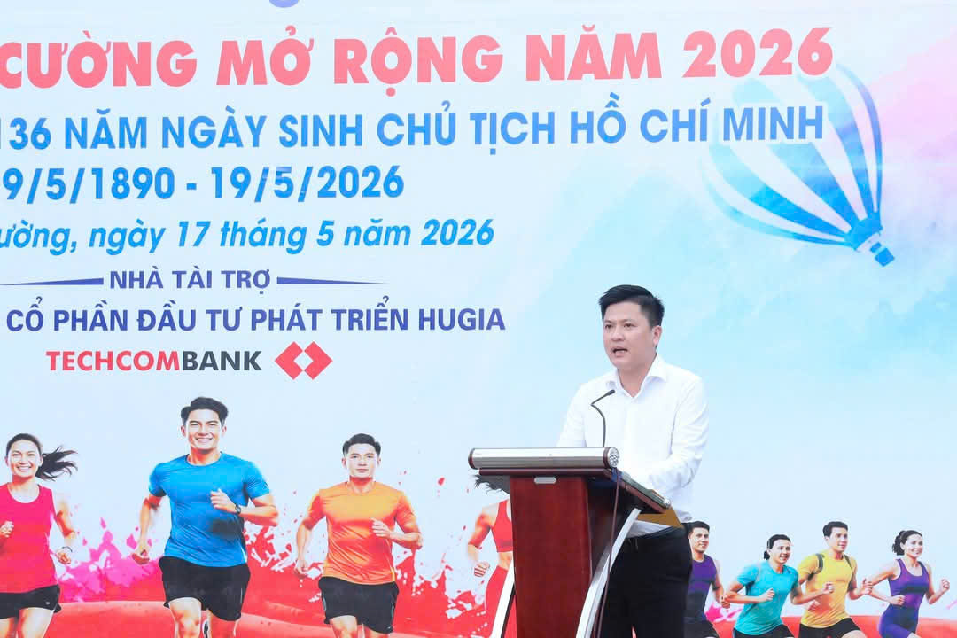 ​Đồng ch&iacute; Phan Thế Ngọc &ndash; Ph&oacute; Chủ tịch UBND phường Nam Cường, Trưởng Ban Tổ chức giải ph&aacute;t biểu khai mạc Giải Việt d&atilde; mở rộng phường Nam Cường năm 2026.