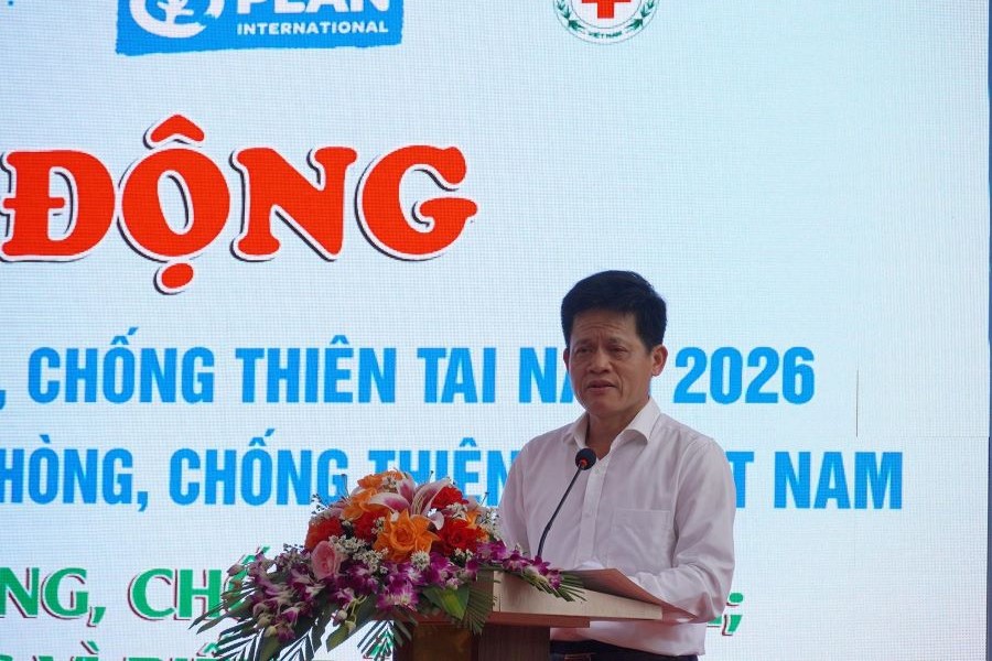 Ph&oacute; Chủ tịch UBND tỉnh Quảng Trị L&ecirc; Văn Bảo ph&aacute;t biểu tại buổi lễ