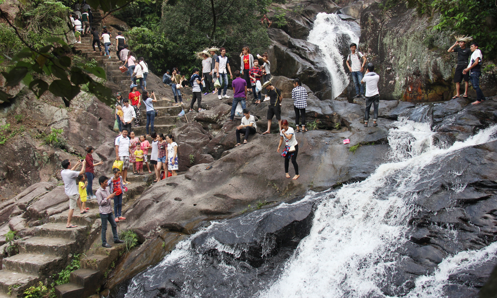Bắc Ninh: Nhiều hoạt động đặc sắc tại lễ hội Đền Suối Mỡ - Đất thiêng tỏa sáng