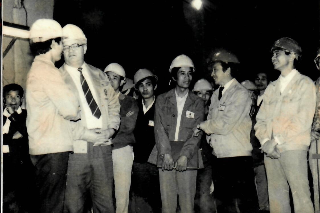 NPCETC góp phần đưa Tổ máy số 1 Nhà máy Thuỷ điện Hoà Bình hoà lưới điện quốc gia ngày 30/12/1988 NPCETC góp phần đưa Tổ máy số 1 Nhà máy Thuỷ điện Hoà Bình hoà lưới điện quốc gia ngày 30/12/1988