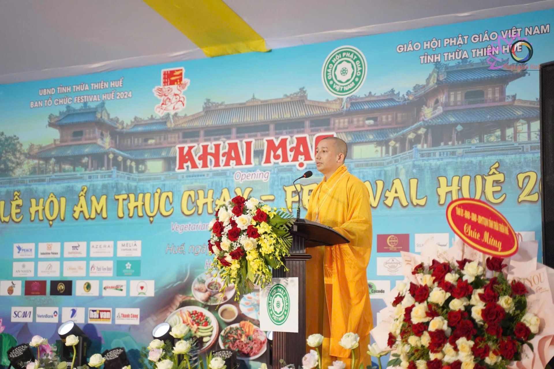Mỗi kỳ Festival Huế, ẩm thực chay lu&ocirc;n cuốn h&uacute;t mọi người