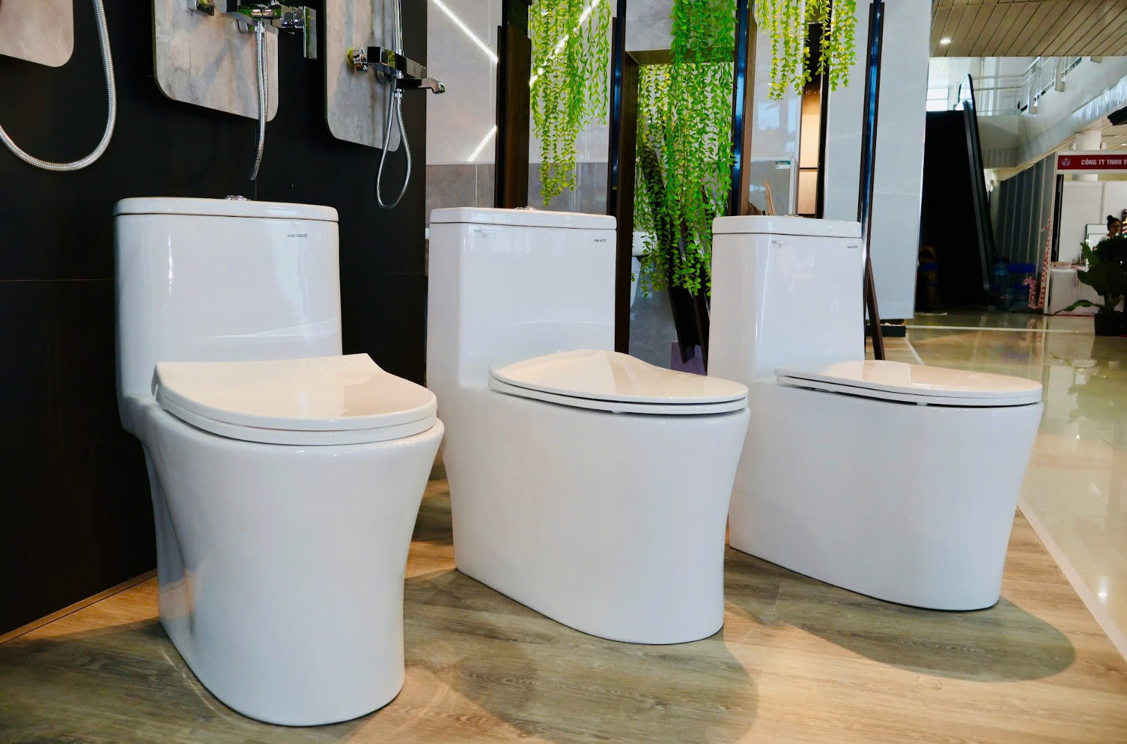 Thiết bị vệ sinh v&agrave; giải ph&aacute;p ho&agrave;n thiện c&ocirc;ng tr&igrave;nh đ&aacute;p ứng ti&ecirc;u ch&iacute; thẩm mỹ, độ bền v&agrave; tiết kiệm năng lượng. Ảnh: Ban tổ chức