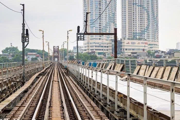 Cầu Long Biên chính thức thông xe trở lại từ 27/5 sau thời gian sửa chữa